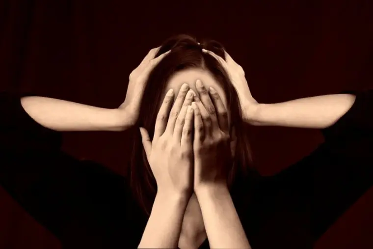Triste est ce monde…